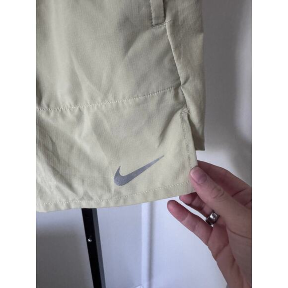 Nike Running Green Draw String Shorts Small - Picture 5 of 5